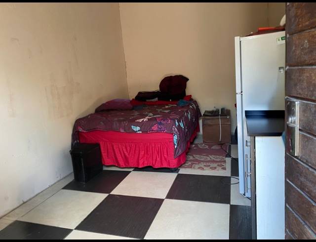 20 BEDROOM HOUSE FOR SALE IN VEREENIGING CENTRAL